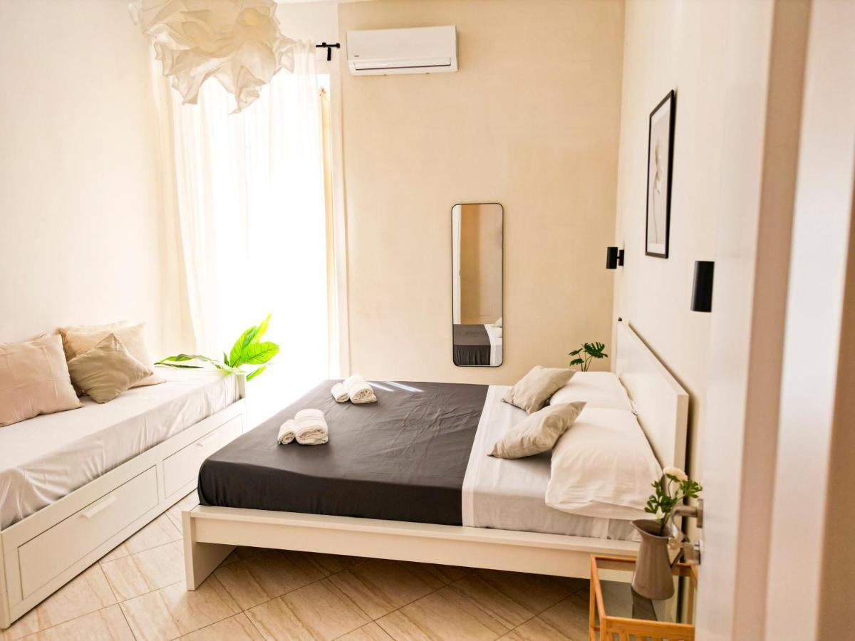Cozy Rooms Napoli ภายนอก รูปภาพ
